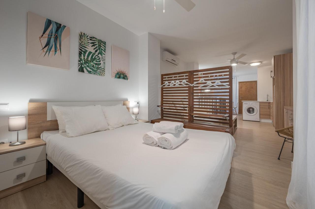 Suite Homes Parras Duplex マラガ エクステリア 写真